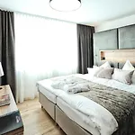 Alps Hotel