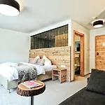 Alps فندق فس