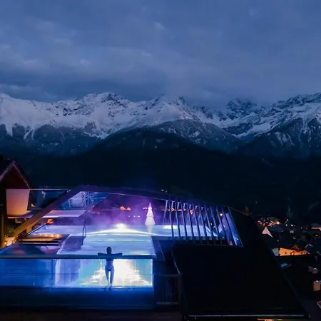 Alps Lodge