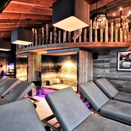 Alps Lodge 3*