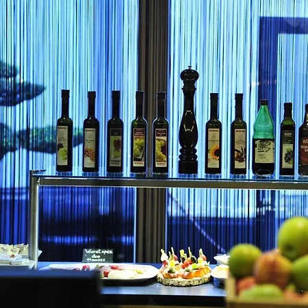 Alps Lodge Hotel Fiss