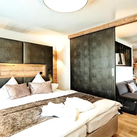 Alps Lodge