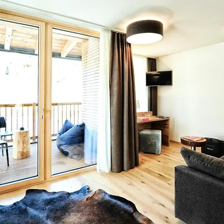 Alps Hotel 3*